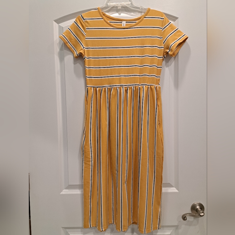 Tickled Teal dress with pockets